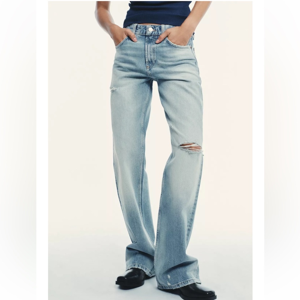 Zara Light Blue Distressed Women Jeans